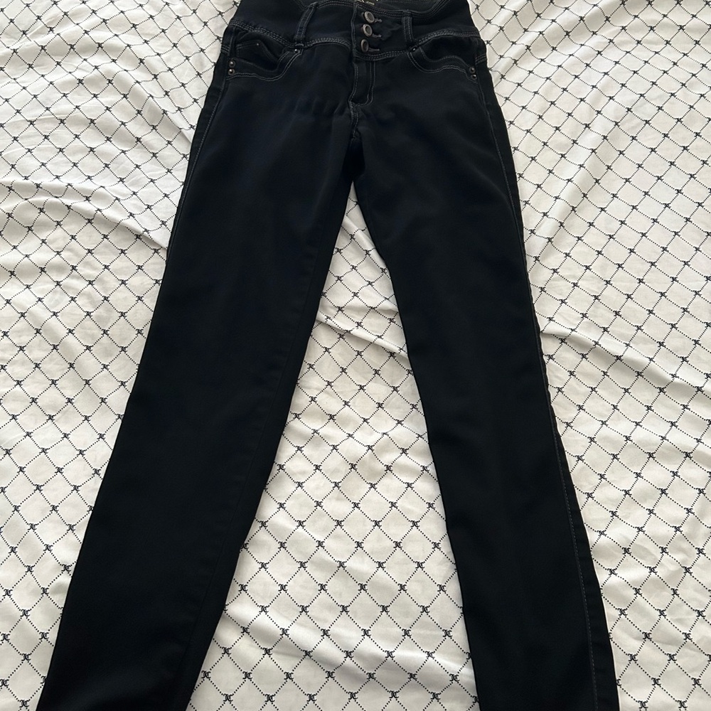 Stylish Black Skinny Jeans